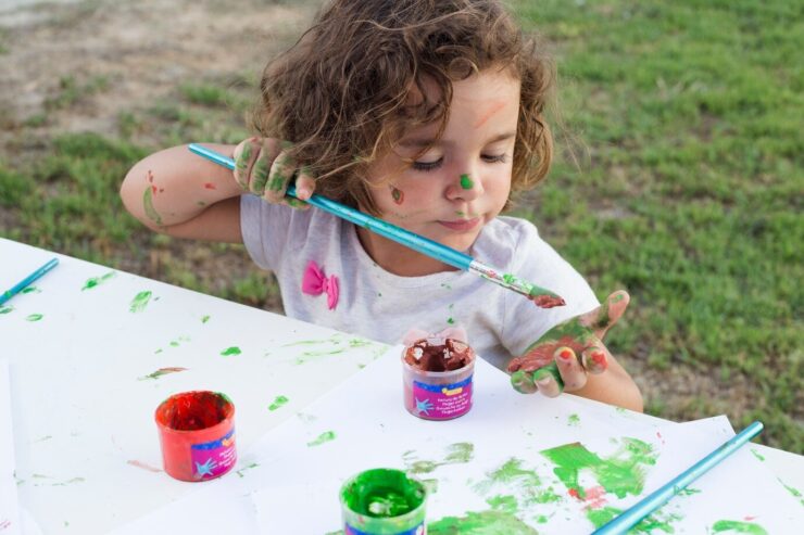 children paint skill